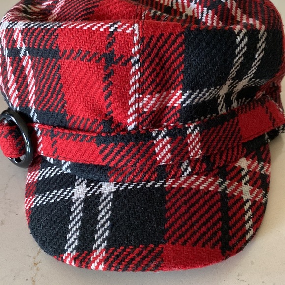 Hat - Picture 2 of 5